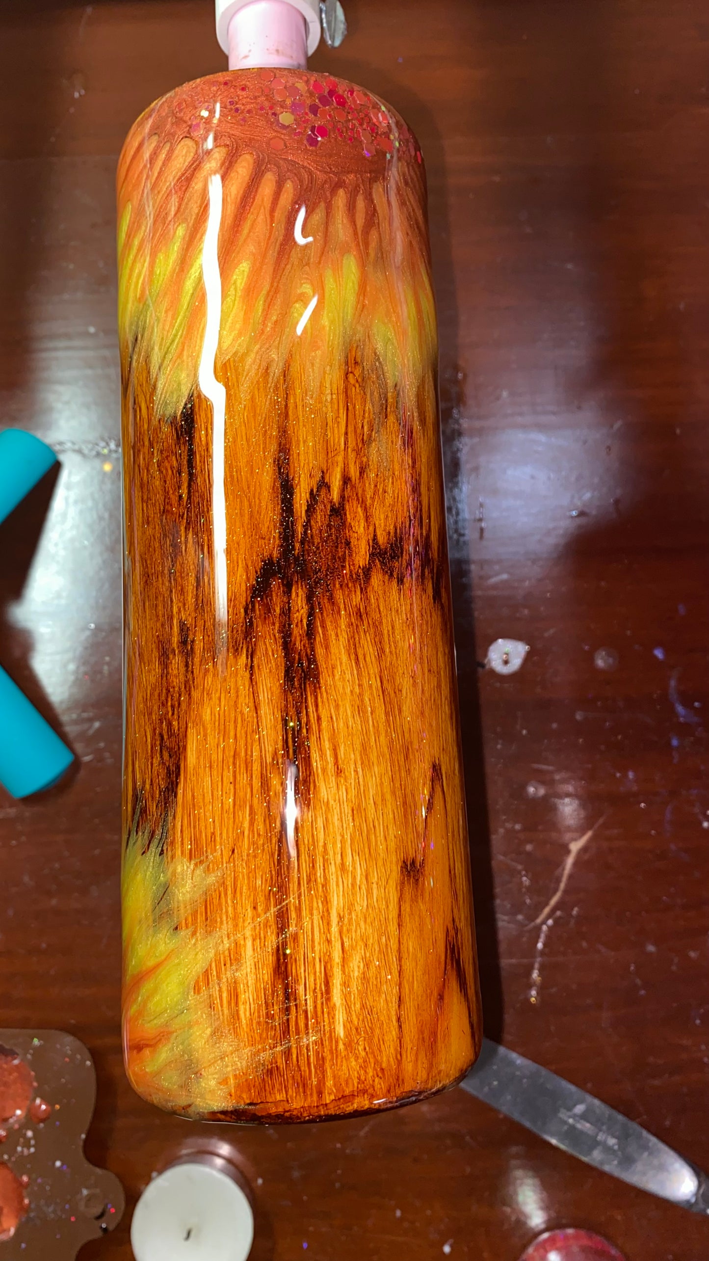 Sunflowers on a wood grain tumbler
