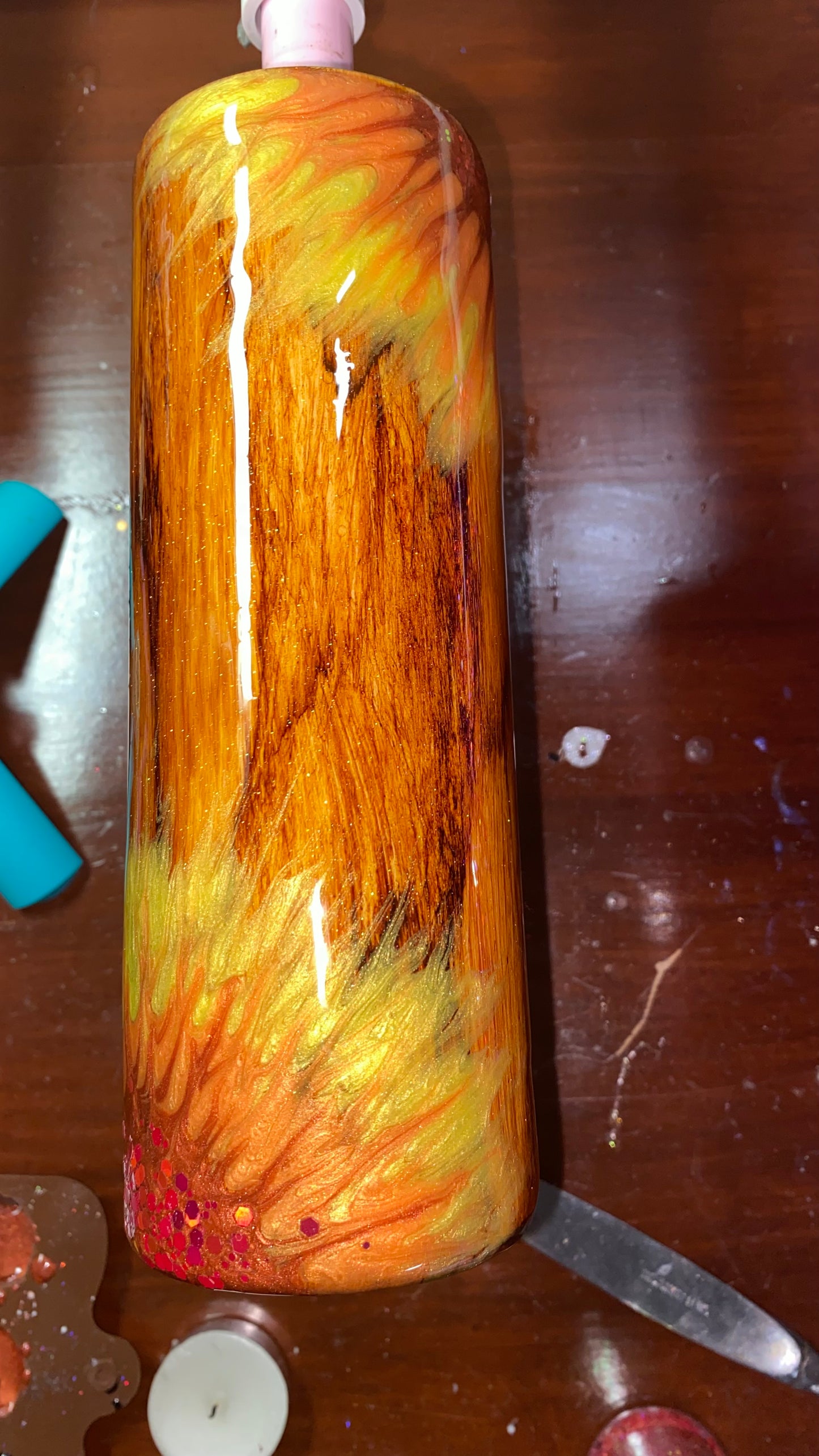 Sunflowers on a wood grain tumbler