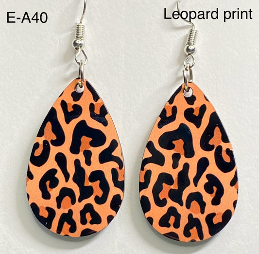 Wooden Earrings: Leopard print